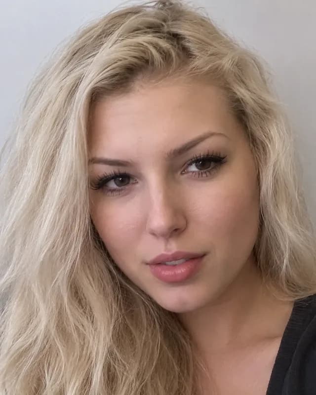 Karin, Community lead